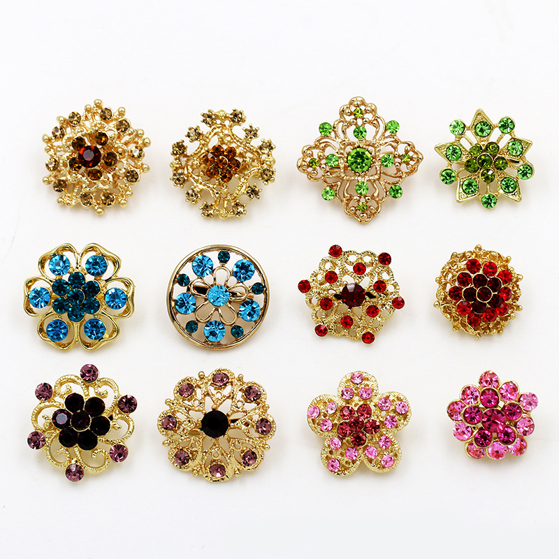 Stylish Card-Mounted Small Brooch / Alloy Corsage / Bouquet Pin — One Pack