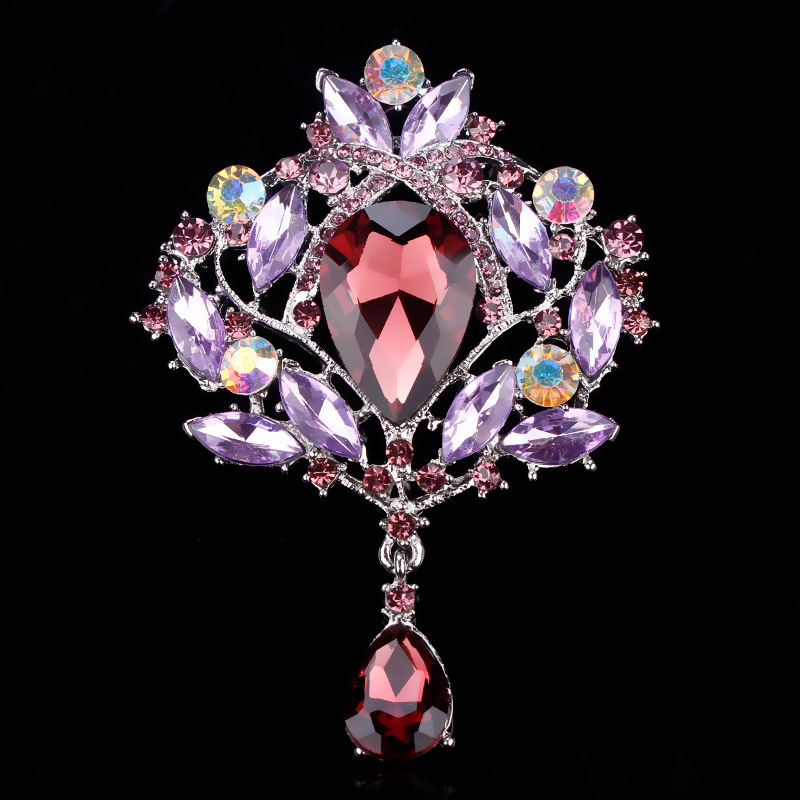 微信图片_20260317112937_2280_1 Vintage Crown Rhinestone Brooch / Lapel Pin