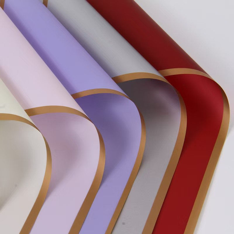 Gold-Rimmed Jelly Flower Wrapping Paper