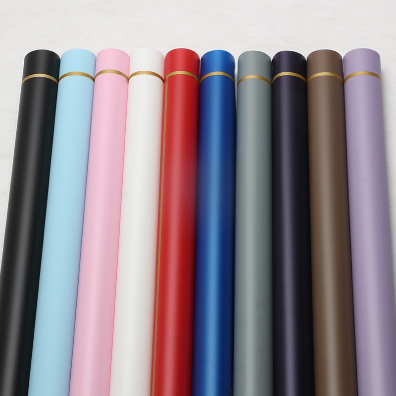 Gold-Rimmed Minimalist Floral Wrapping Paper