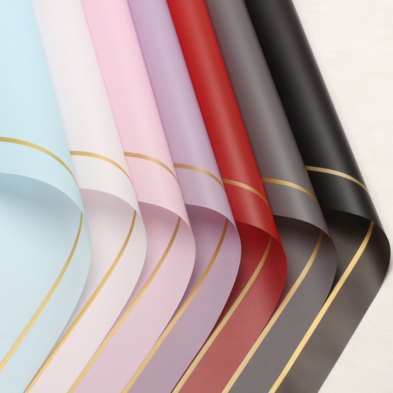 Gold-Rimmed Minimalist Floral Wrapping Paper