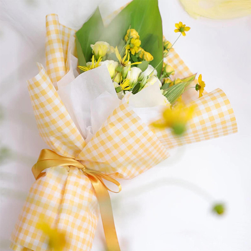 LR Youthful Plaid Bouquet Wrapping Paper