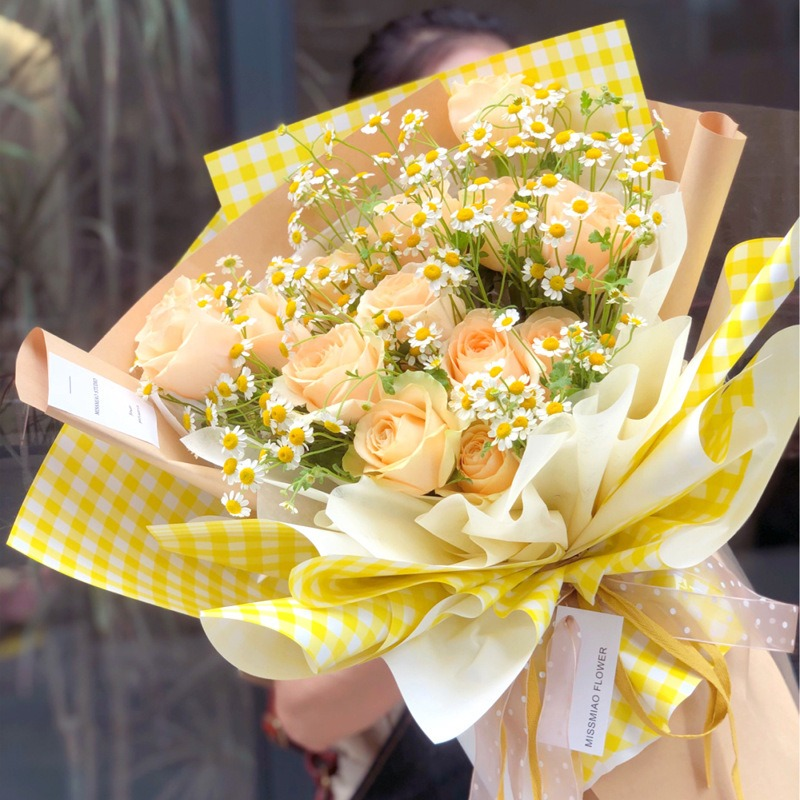 LR Summer Plaid and Floral Wrapping Paper