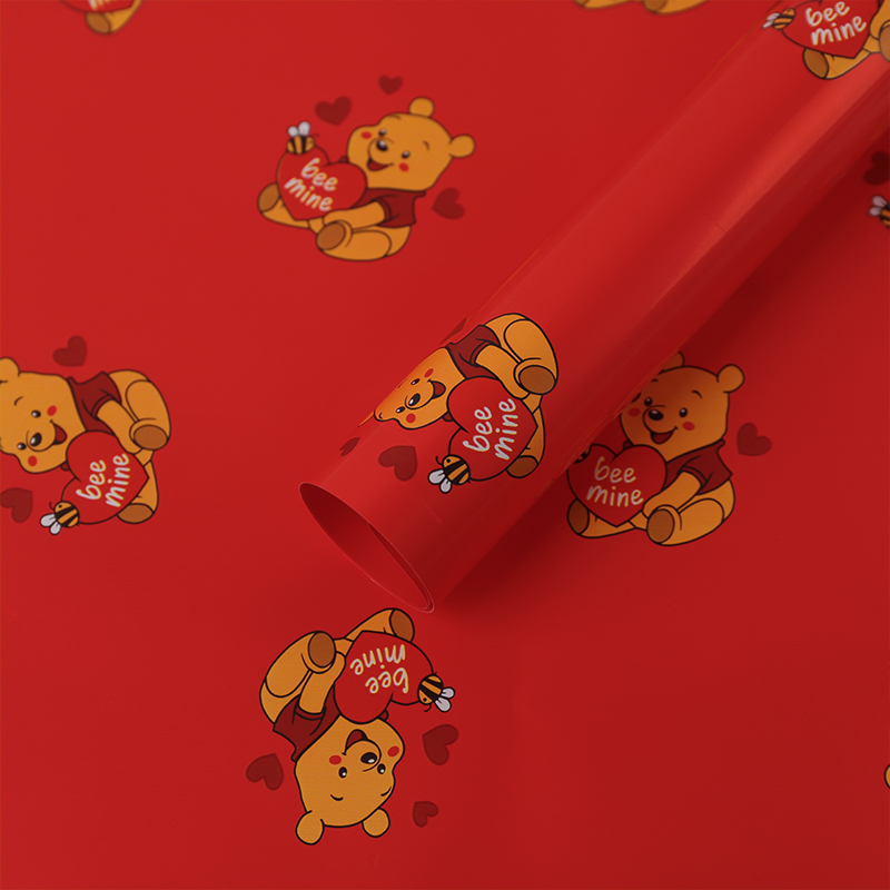 LR Winnie the Pooh Bouquet Wrapping Paper