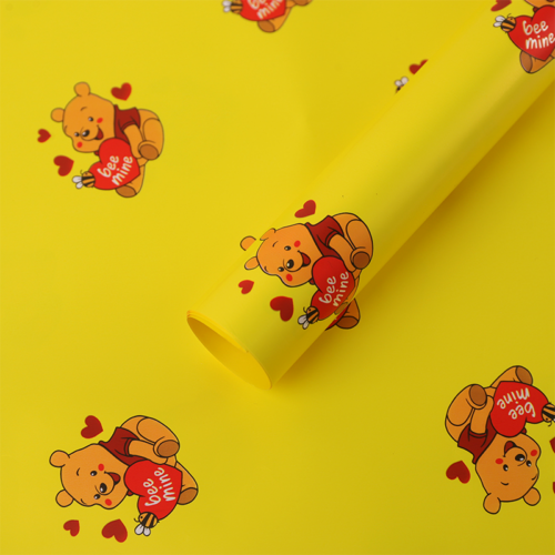 LR Winnie the Pooh Bouquet Wrapping Paper