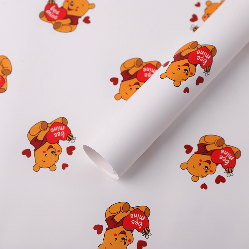 LR Winnie the Pooh Bouquet Wrapping Paper