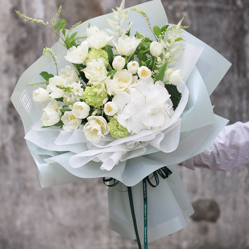 LR Minimalist-Style Photo Frame & Bouquet Wrapping Paper