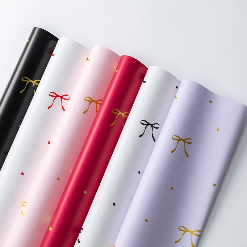 LR Flower Wrapping Paper with Heart-Shaped Knot Design
