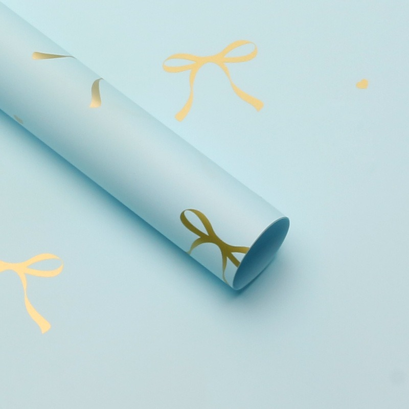 LR Flower Wrapping Paper with Heart-Shaped Knot Design