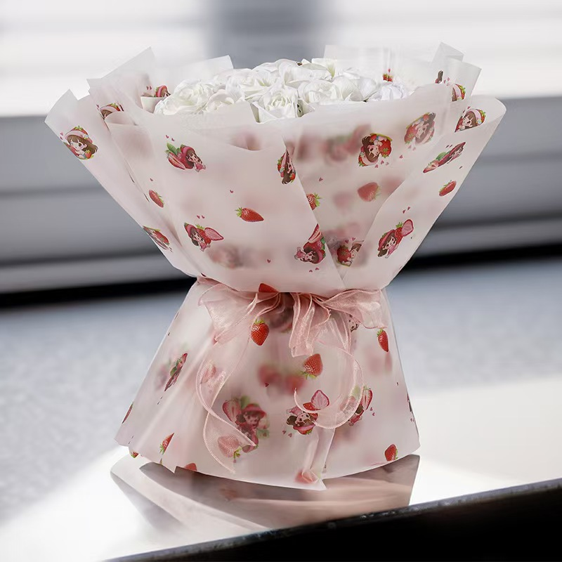 微信图片_20260402121237_5922_1 LR Strawberry Girl Wrapping Paper
