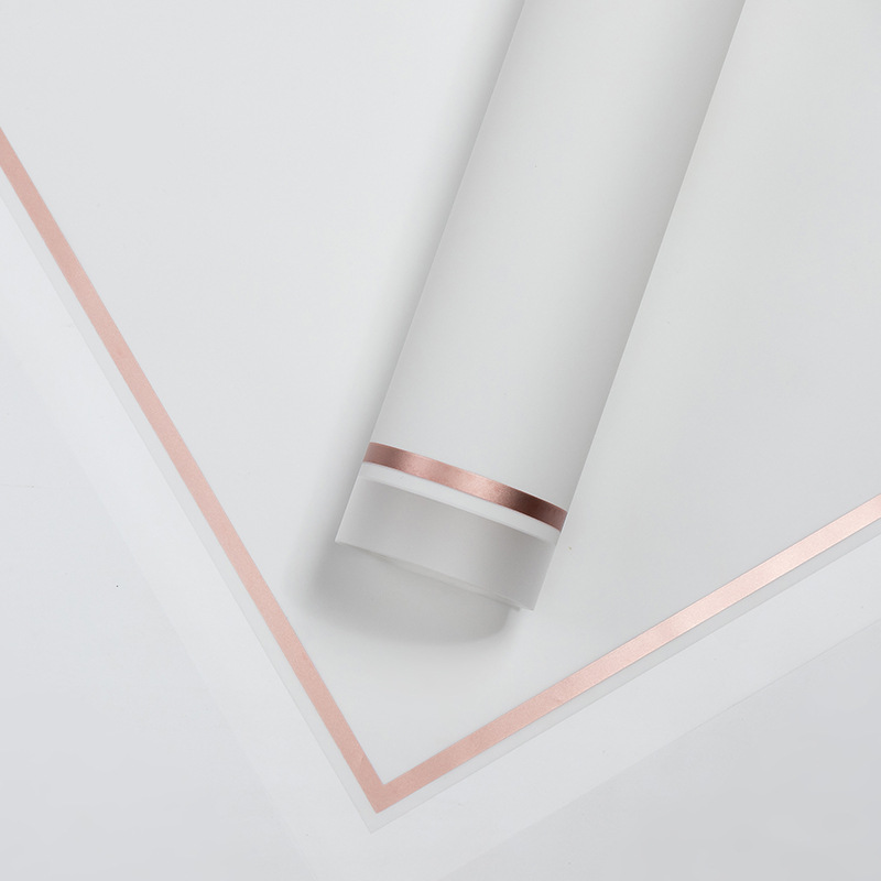 LR Luxurious and Minimalist Floral Wrapping Paper