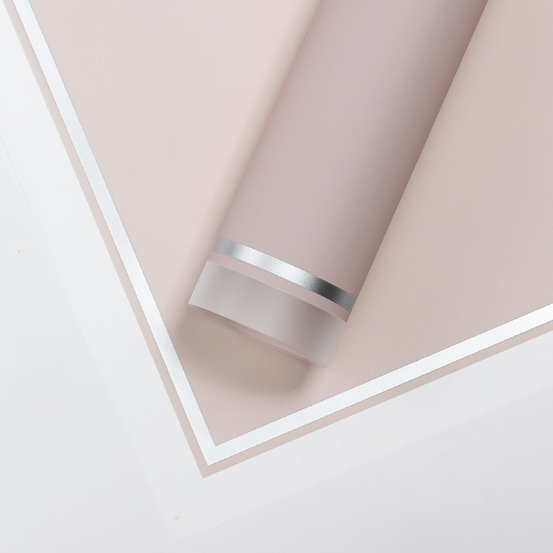 LR Luxurious and Minimalist Floral Wrapping Paper