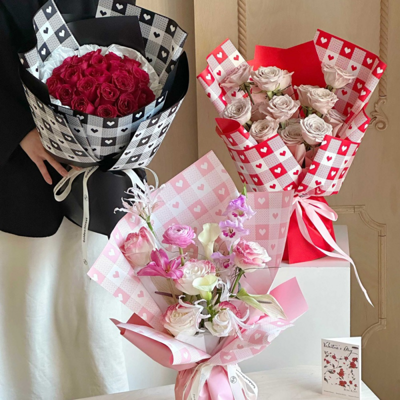 LR Floral Gift Wrapping Paper