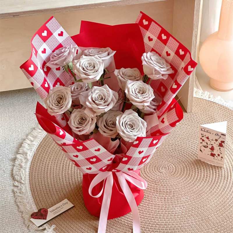 LR Floral Gift Wrapping Paper