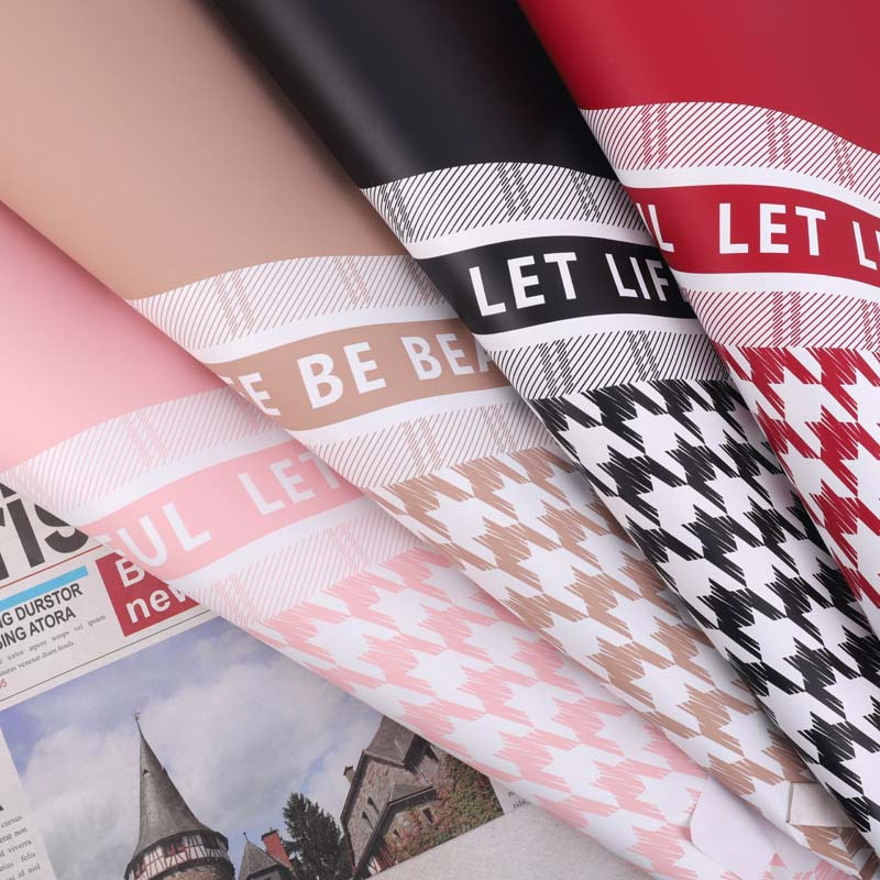 微信图片_20260402201336_6292_1 LR Houndstooth Pattern Wrapping Paper