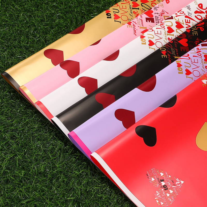微信图片_20260402215115_6348_1 LR Romantic Floral Wrapping Paper