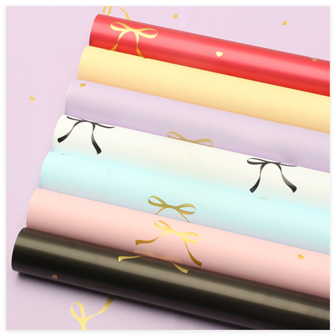 LR Heart-Knot Waterproof Floral Wrapping Paper