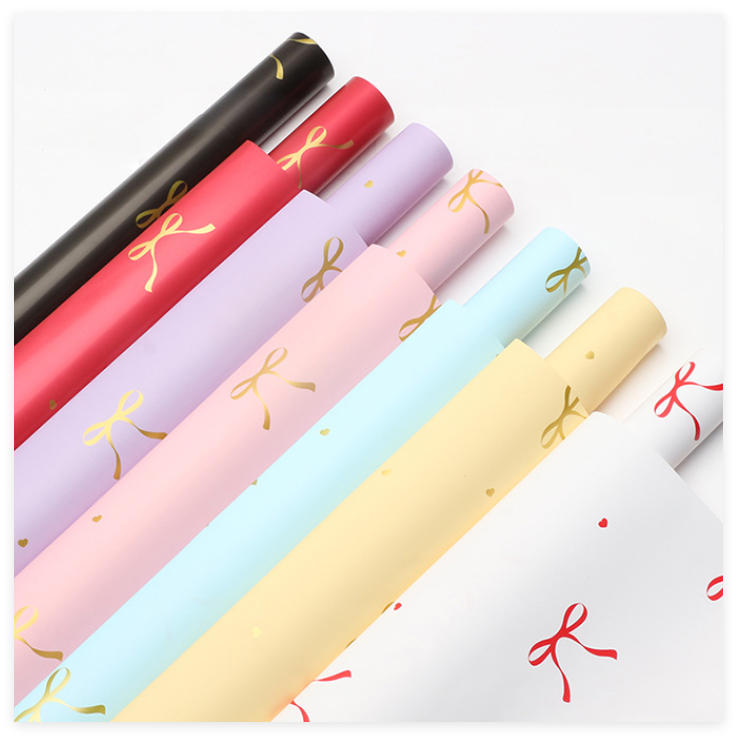 LR Heart-Knot Waterproof Floral Wrapping Paper