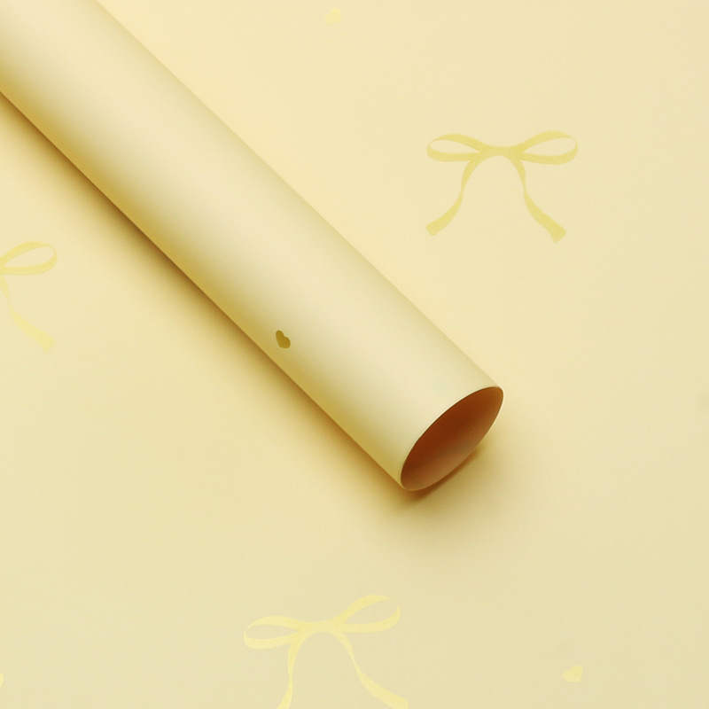 LR Heart-Knot Waterproof Floral Wrapping Paper