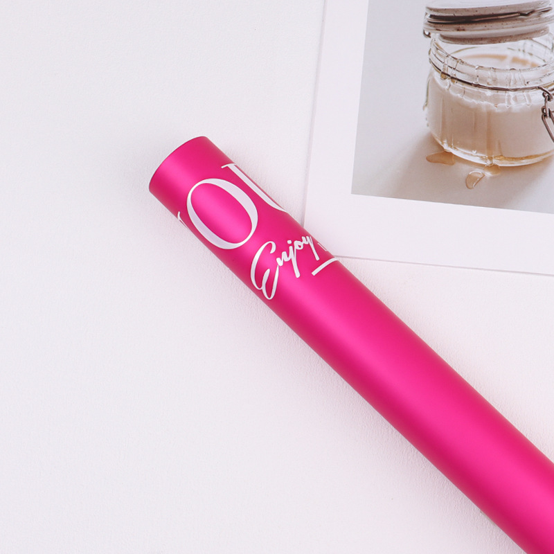 微信图片_20260403212255_6700_1 LR "Embrace of Love" Bouquet Wrapping Paper