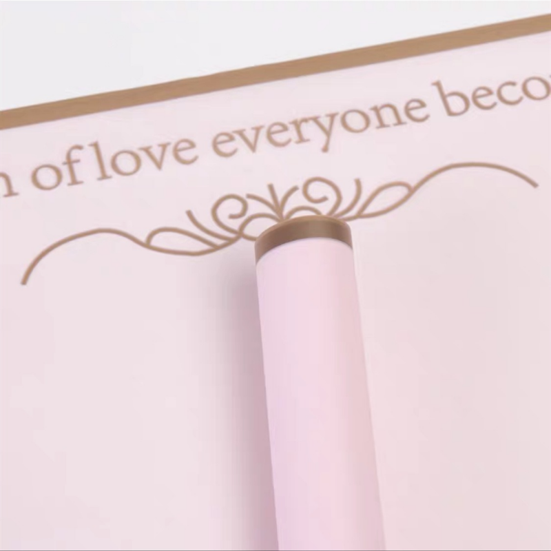 微信图片_20260408125702_7679_1 Gold-Rimmed Secret Bouquet Wrapping Paper