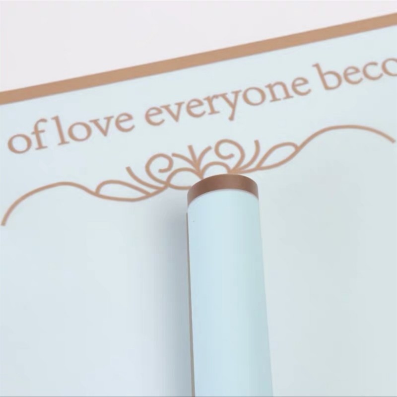 微信图片_20260408125727_7684_1 Gold-Rimmed Secret Bouquet Wrapping Paper