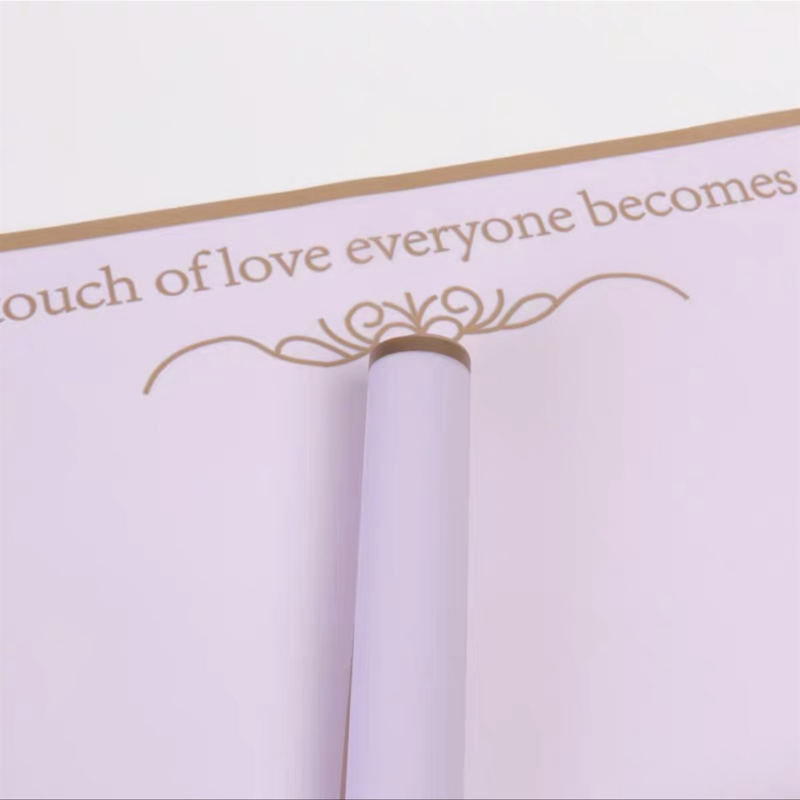 微信图片_20260408125732_7685_1 Gold-Rimmed Secret Bouquet Wrapping Paper
