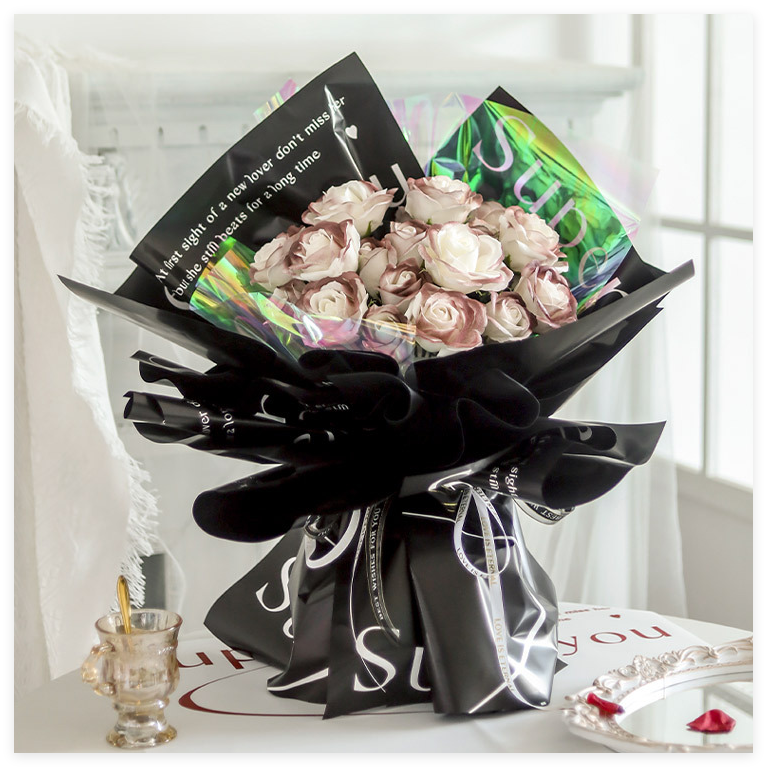 Super Heart-Themed Floral Wrapping Paper