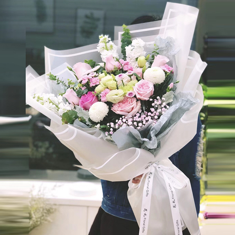 Simple "Smoke Effect" Flower Bouquet Wrapping Paper