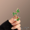Vintage Decorative Pins & Clothing Accessories
