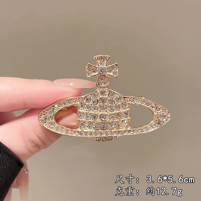 Vintage Decorative Pins & Clothing Accessories