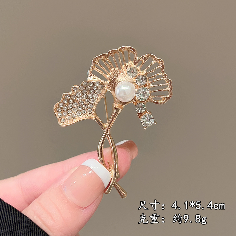 微信图片_20260413090916_9013_1 Elegant and Sophisticated Brooch Pin