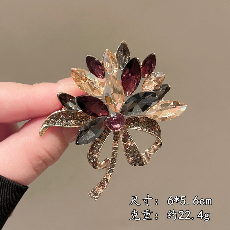 微信图片_20260413091403_9035_1 Elegant and Sophisticated Brooch Pin