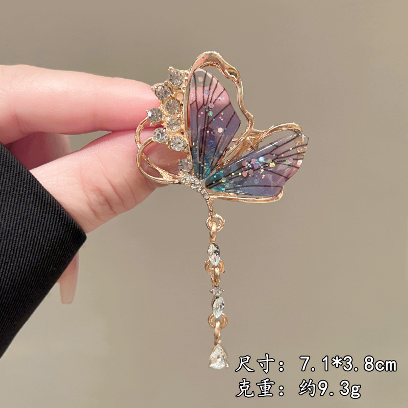 微信图片_20260413091445_9039_1 Elegant and Sophisticated Brooch Pin