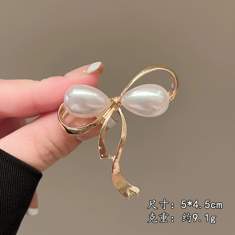 微信图片_20260413091559_9044_1 Elegant and Sophisticated Brooch Pin
