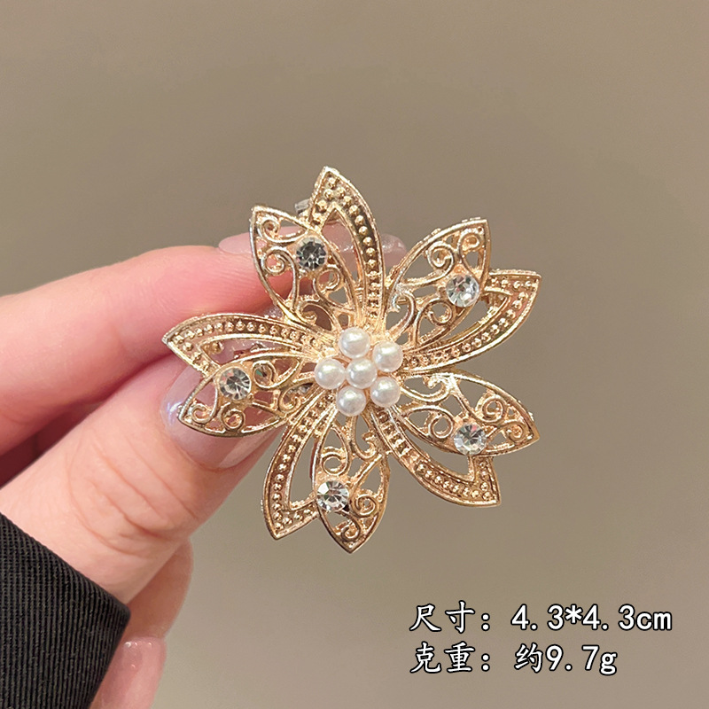 微信图片_20260413091845_9051_1 Elegant and Sophisticated Brooch Pin