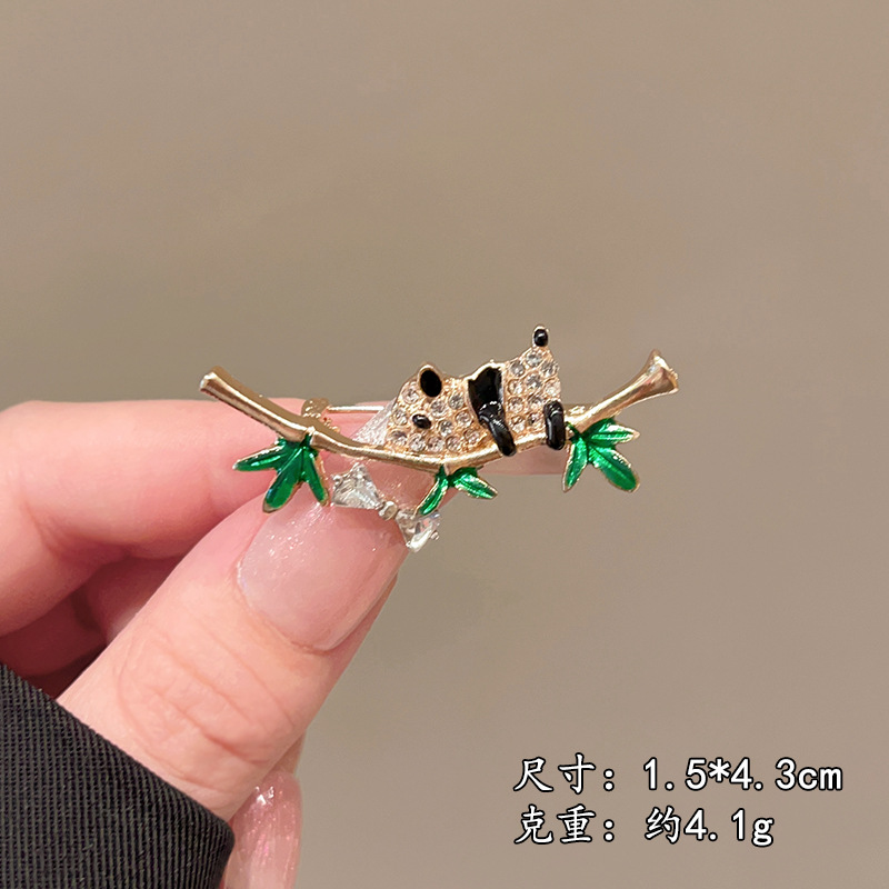 Premium Lapel Pin: High-End, Versatile Brooch for Coats and Suits