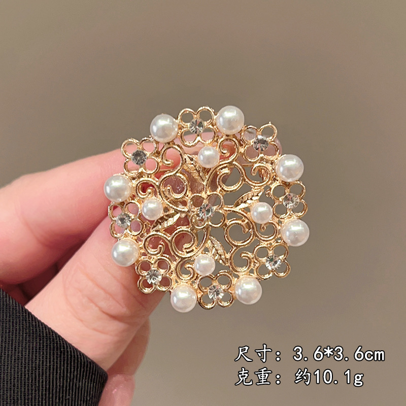Premium Lapel Pin: High-End, Versatile Brooch for Coats and Suits
