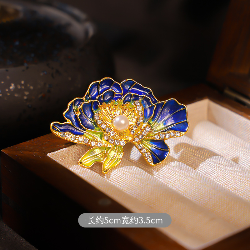 Minimalist Lapel Pin Accessory (Chest-Flower Style) for Suits and Coats