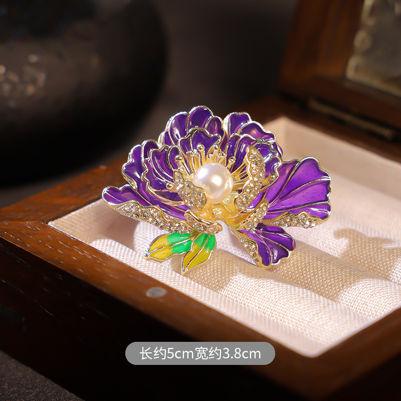 Minimalist Lapel Pin Accessory (Chest-Flower Style) for Suits and Coats