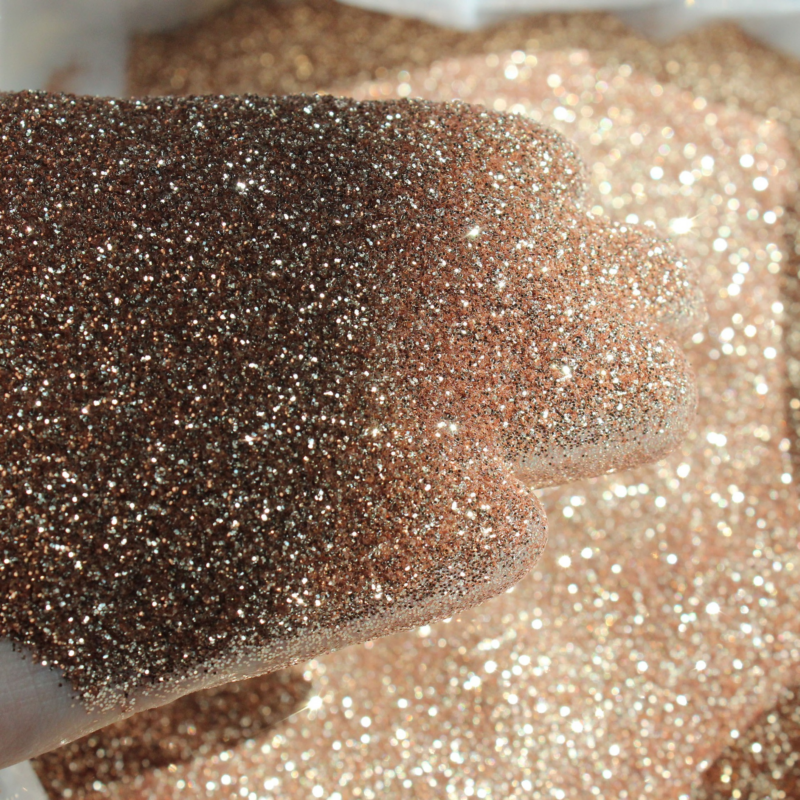 Fine powder, glitter powder, glitter powder