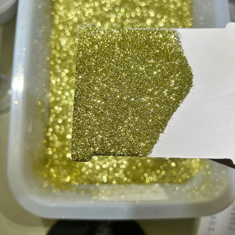 Fine powder, glitter powder, glitter powder